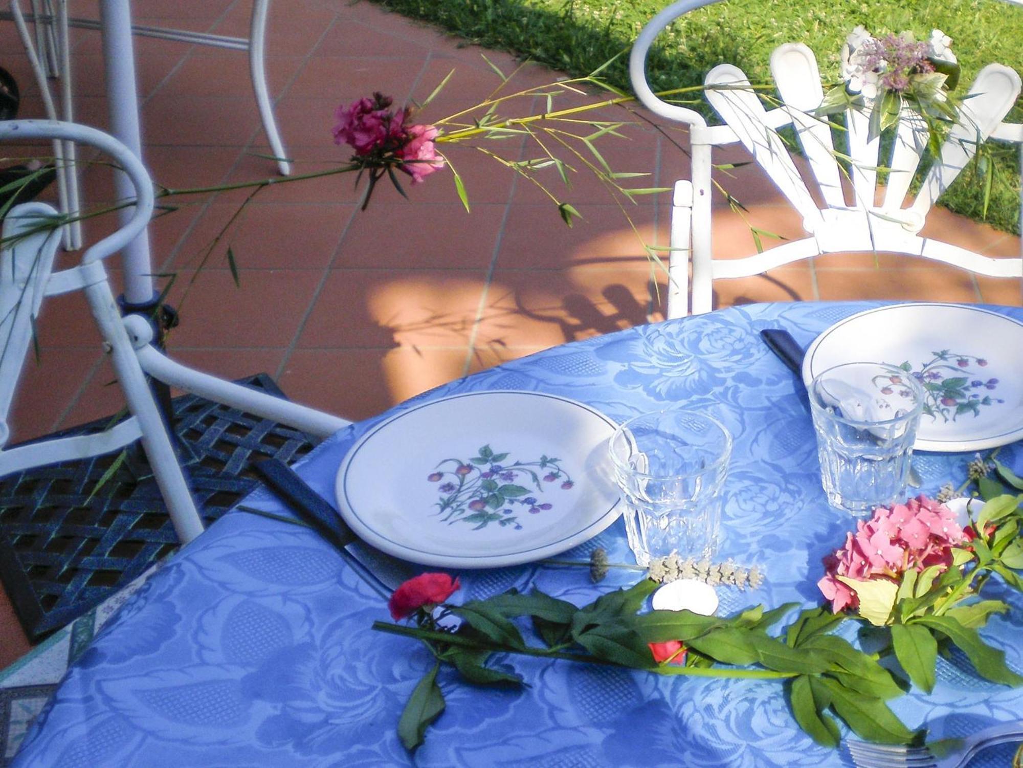 ארצו Tuscany Roses מראה חיצוני תמונה